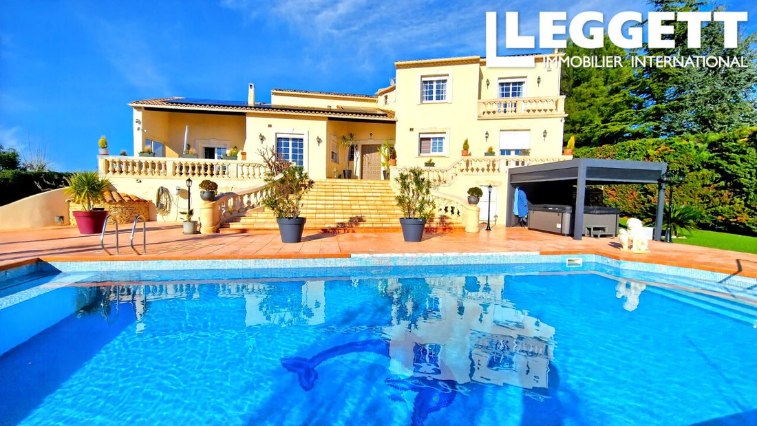 Villa in Ancien Hôpital, Beziers, France 1 - 17095105