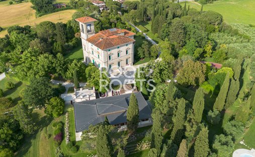 Villa in Foiano della Chiana, Tuscany, Italy 1