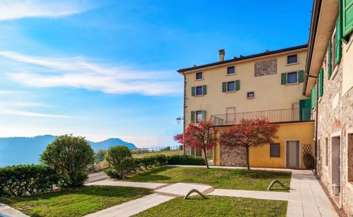 Maison à Garda, Vénétie, Italie 1