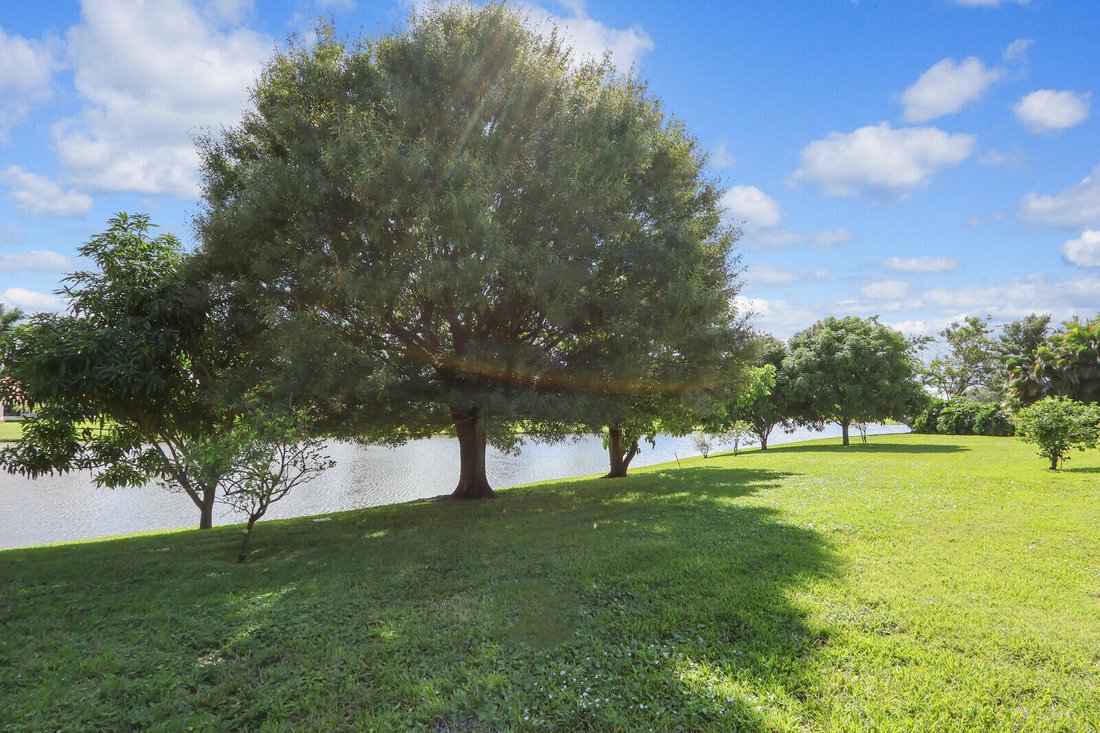 House in Palm Beach Gardens, Florida, United States 4 - 17291457