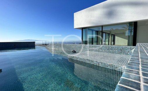 Villa in Guia de Isora, Canary Islands, Spain 1