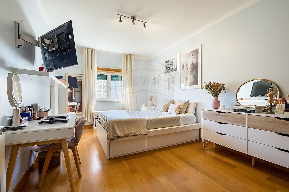 Apartment in Estoril, Cascais e Estoril, Lisbon 2 - 17287013