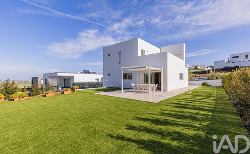 Townhouse in Mafra, Lisbon, Portugal 1