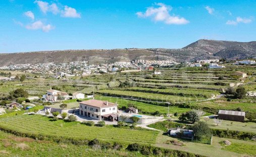 Finca in el Poble Nou de Benitatxell / Benitachell, Valencian Community, Spain 1
