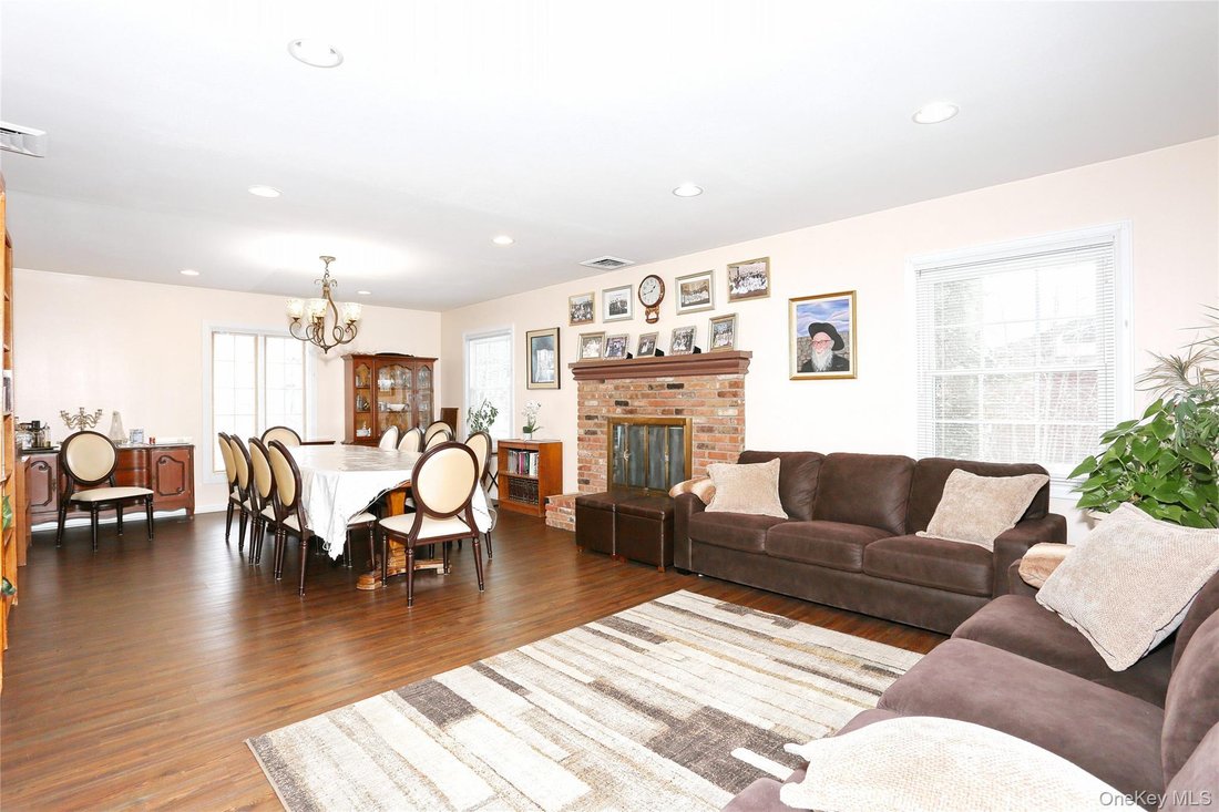House in Airmont, New York, United States 5 - 17289013