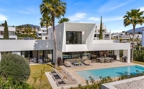 Villa in Estepona, Andalusia, Spain 1