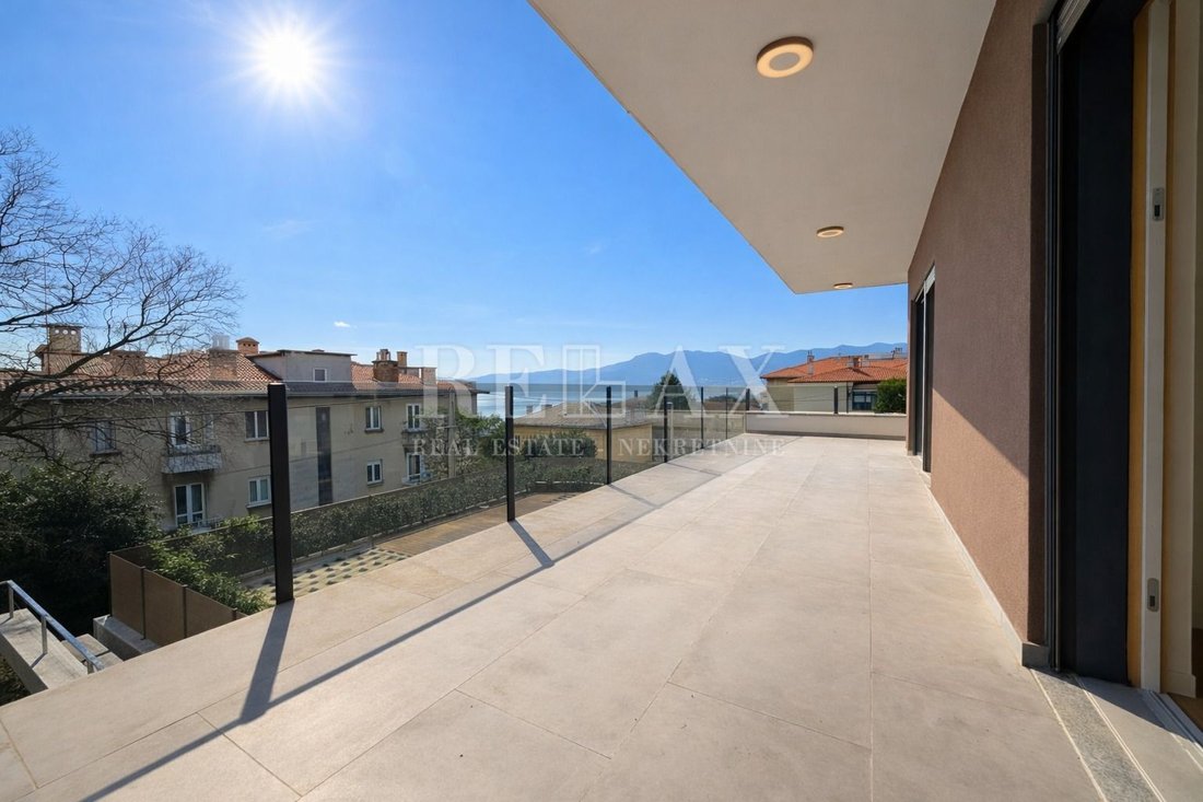Apartment in Mjesni odbor Kantrida, Grad Rijeka, Primorje-Gorski Kotar County 3 - 17291794