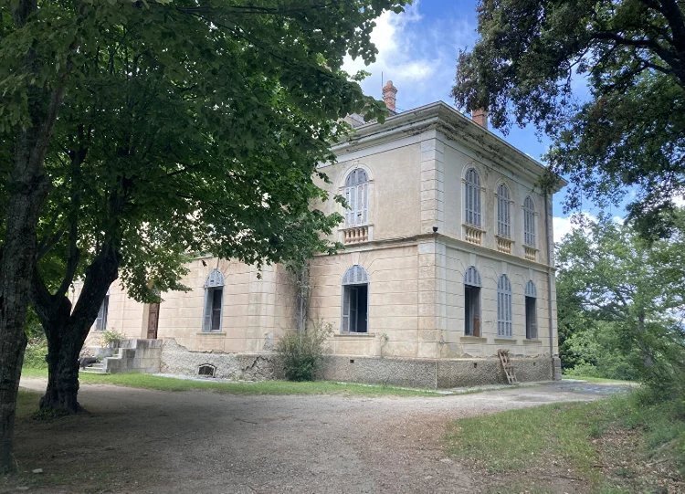 Estate in Santo-Pietro-di-Venaco, Corsica, France 3 - 17286261