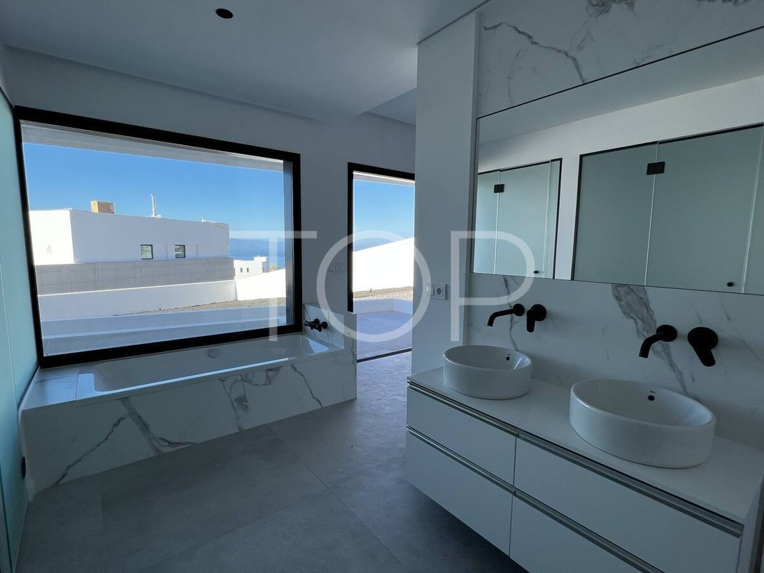 Villa in Guia de Isora, Canary Islands, Spain 4 - 17291485