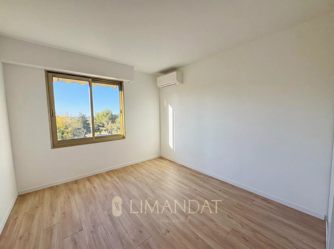 Apartment in Les Groules-Les Breguieres, Antibes, France 3 - 17289801