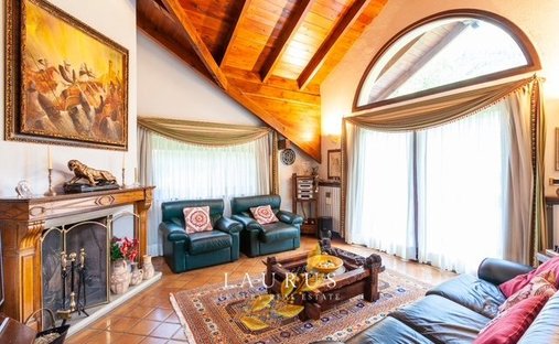 Villa in Bardonecchia, Piedmont, Italy 1
