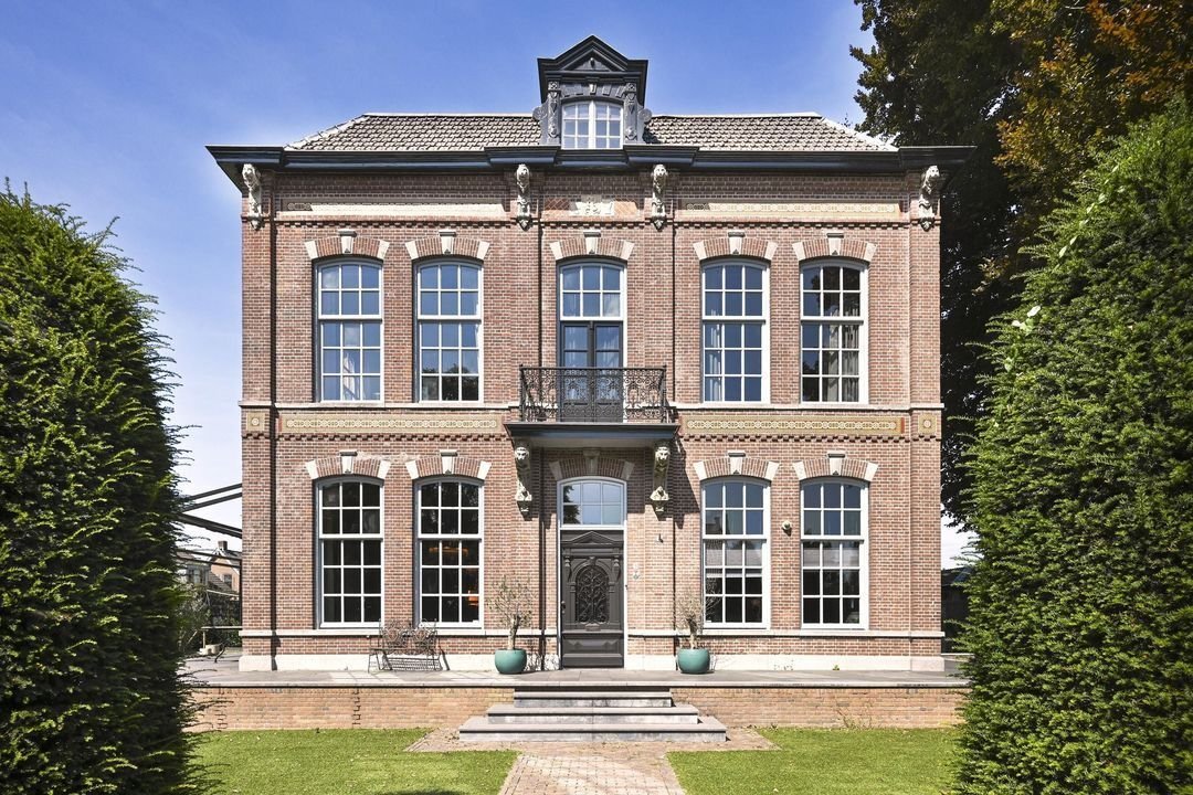 Villa in Vlijmen, North Brabant, Netherlands 1 - 16145403