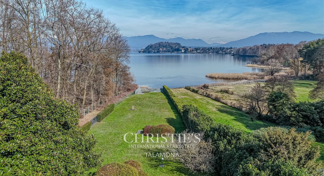 Villa in Ranco, Lombardy, Lombardy, Italy 3 - 17287355