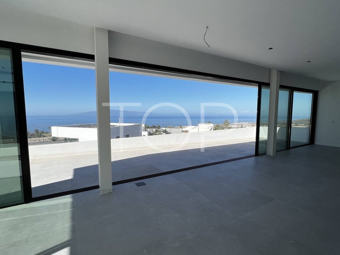 Villa in Guia de Isora, Canary Islands, Spain 2 - 17291485