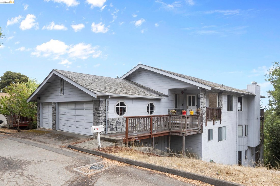 House in Oakland, California, United States 1 - 17288517
