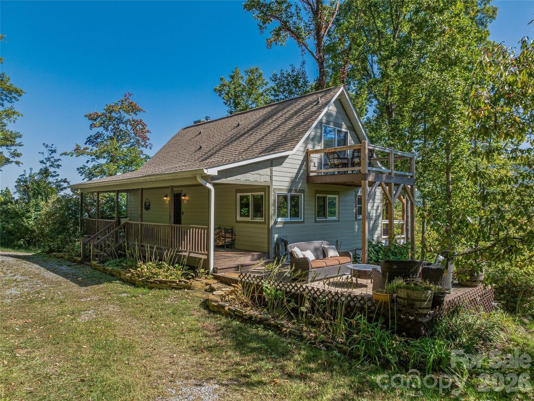 House in Candler, North Carolina, United States 3 - 16406926