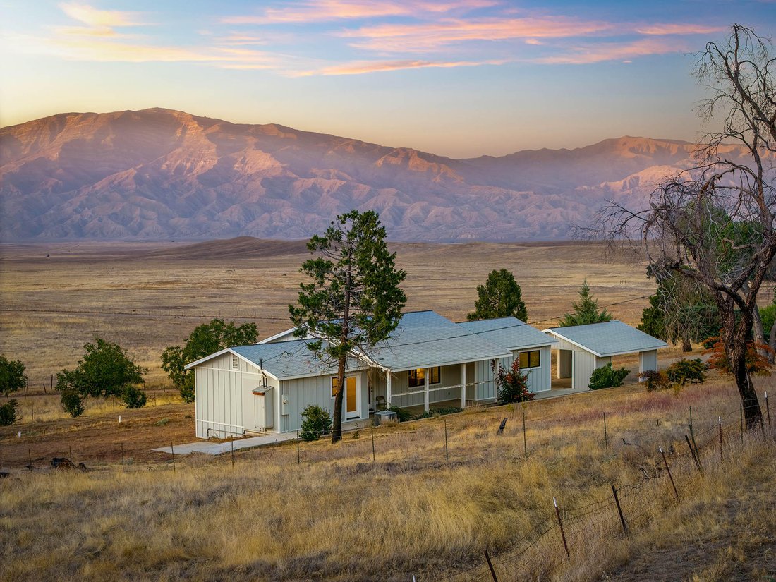 Farm Ranch in Cuyama, California, United States 2 - 17288180