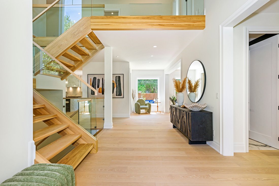 House in Mississauga, Ontario, Canada 5 - 17287776
