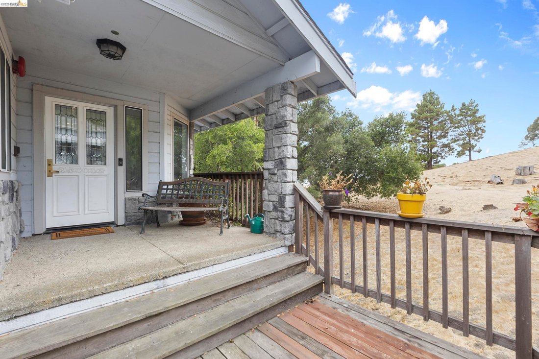 House in Oakland, California, United States 3 - 17288517