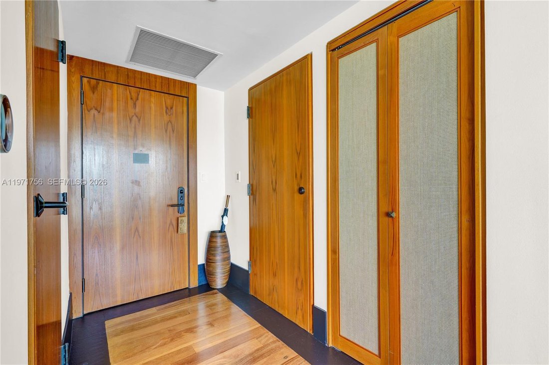 Condo in Miami Beach, Florida, United States 5 - 17291174