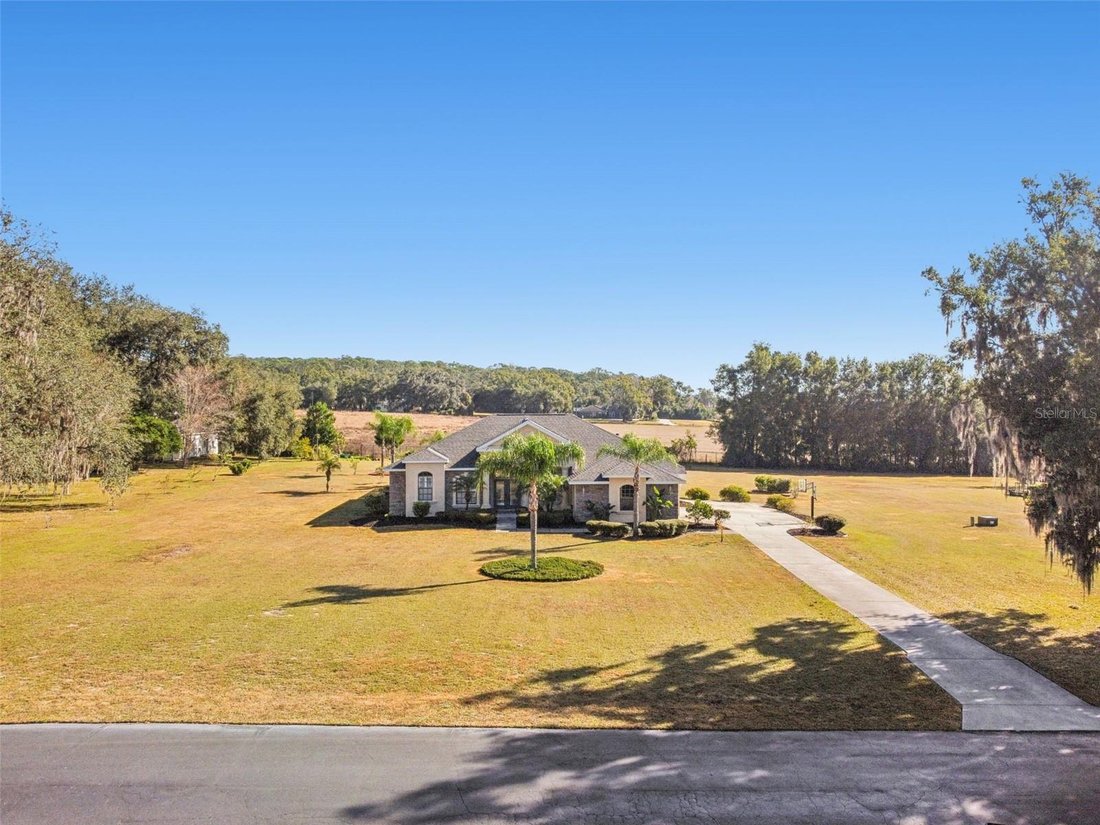 House in Dade City, Florida, United States 1 - 17288575