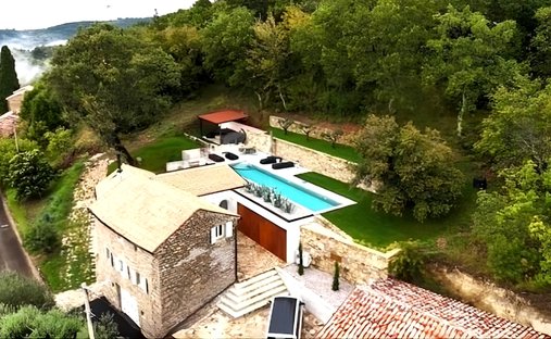 Villa à Oprtalj, Istrie, Croatie 1