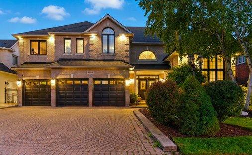House in Burlington, Ontario, Canada 1