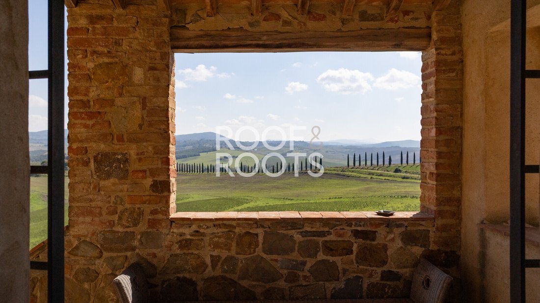 Villa in Asciano, Tuscany, Italy 4 - 17286958