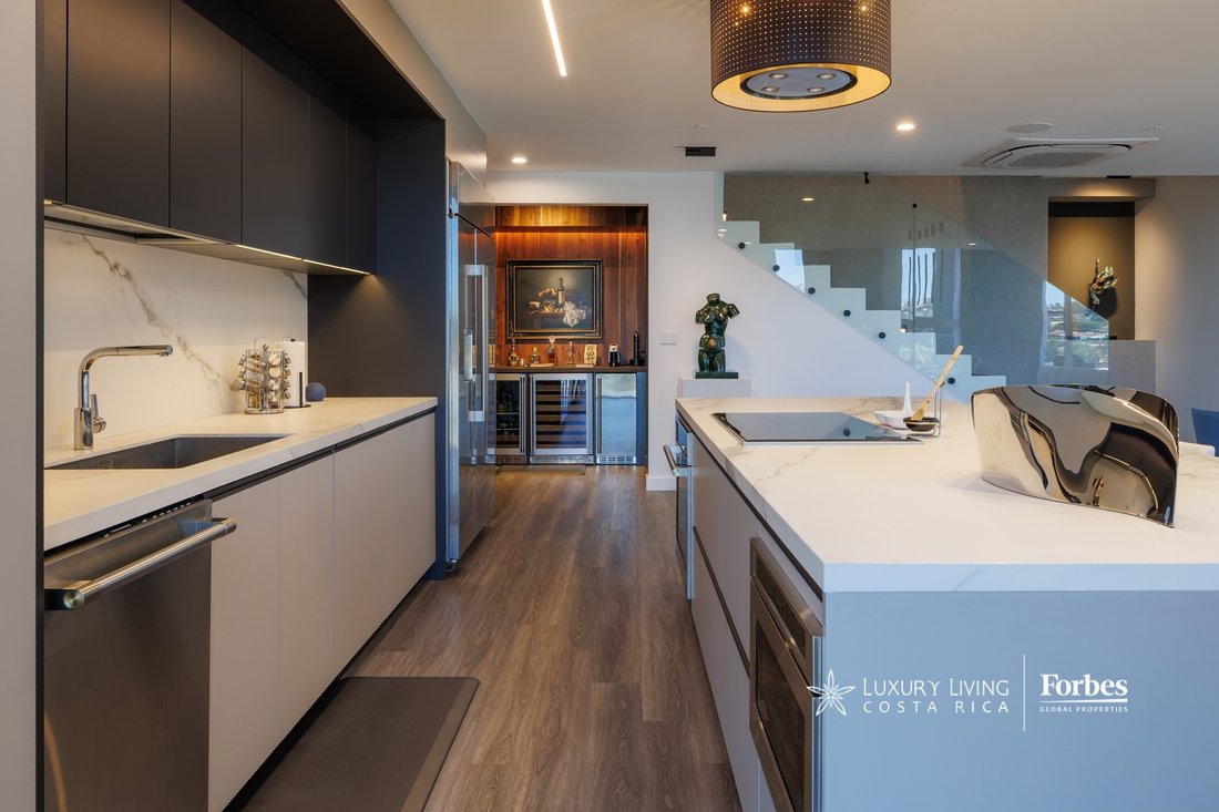 Penthouse in San Rafael de Escazú, San José Province, Costa Rica 4 - 17287405