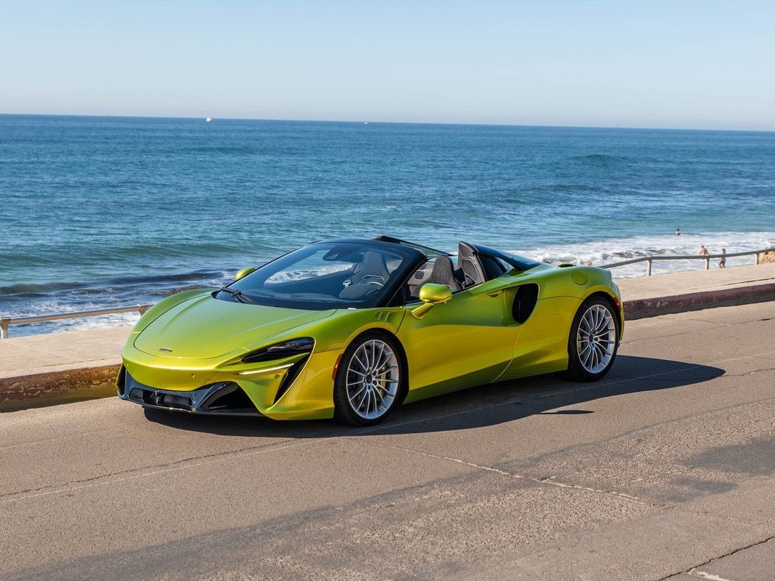 Cabriolet in La Jolla, CA, United States 1 - 16568991