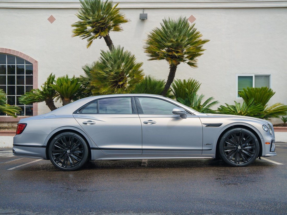 Sedan in La Jolla, CA, United States 5 - 16890801
