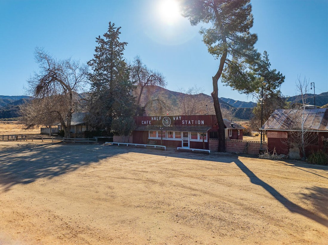 Farm Ranch in Maricopa, California, United States 3 - 17288153