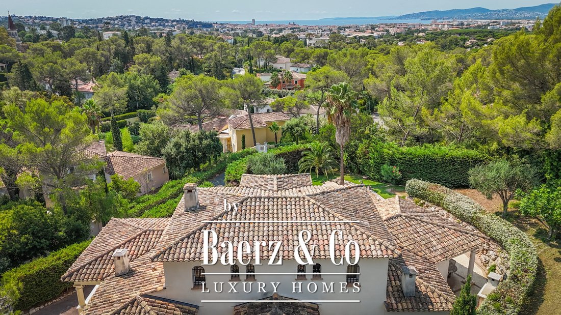 Villa in Centre ville, Saint-Raphaël, France 3 - 17286981