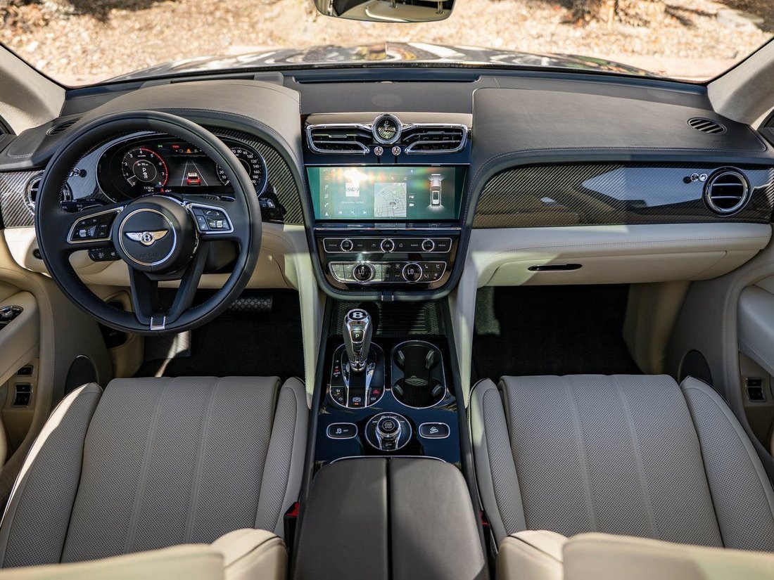 Suv in La Jolla, CA, United States 4 - 16890824