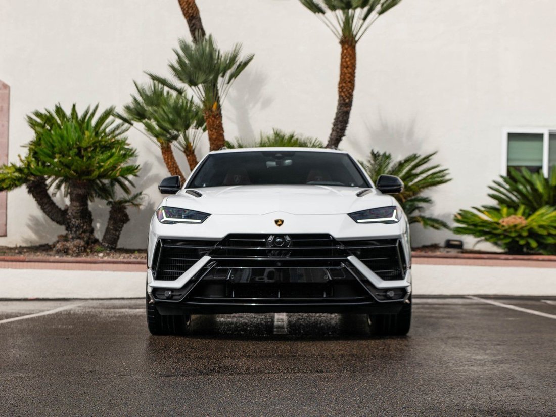 Suv in La Jolla, CA, United States 5 - 16629814