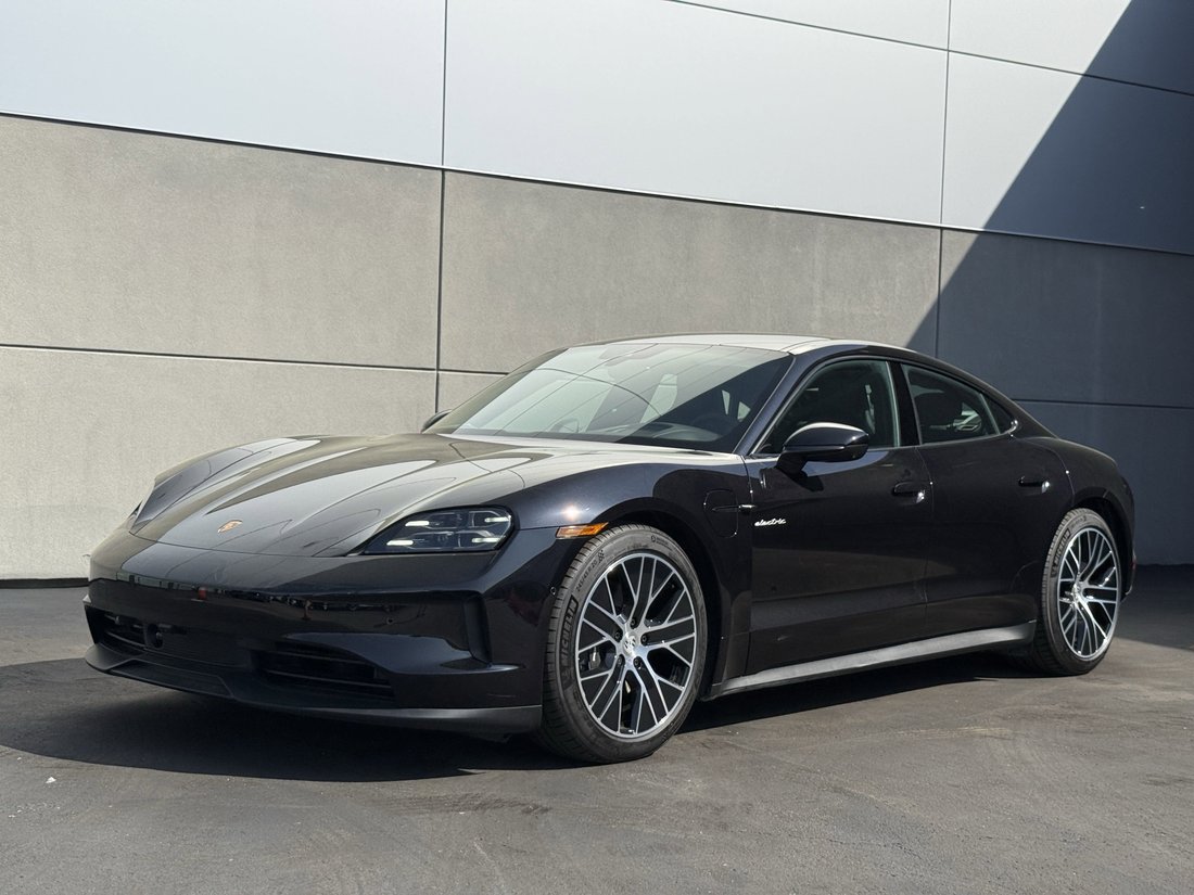 Sedan in Memphis, TN, United States 1 - 17287487
