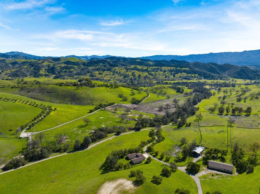 Farm Ranch in Santa Ynez, California, United States 1 - 17288212