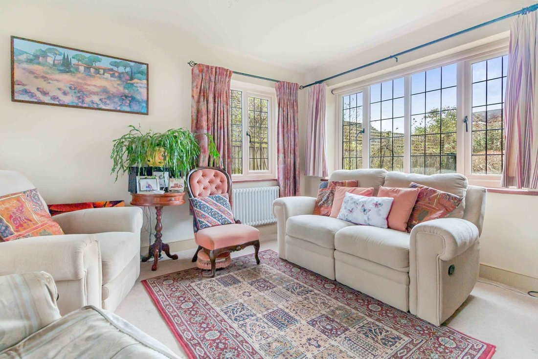 House in Uckfield, England 2 - 17287029