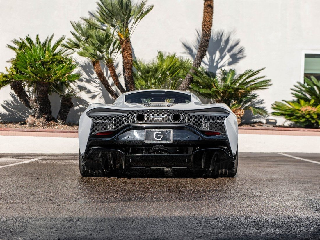 Coupe in La Jolla, CA, United States 5 - 16945021