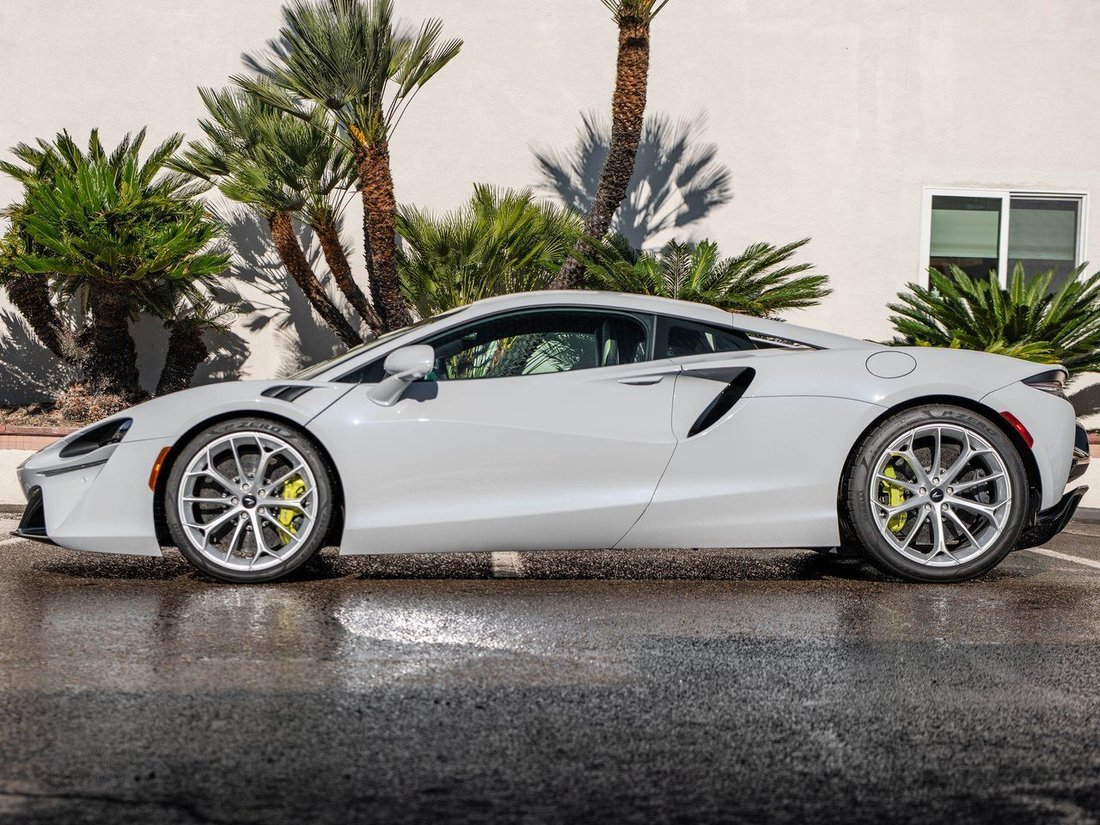 Coupe in La Jolla, CA, United States 3 - 16945021