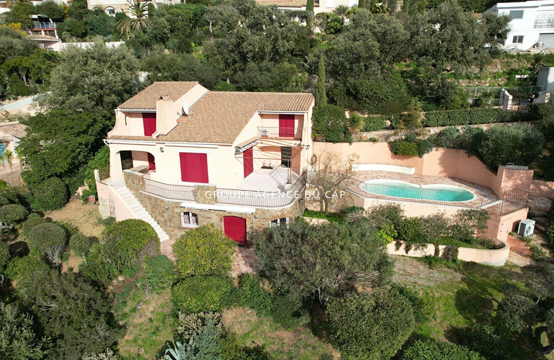 Villa in Les Issambres, Roquebrune-sur-Argens, France 4 - 17287124