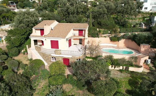 Villa in Les Issambres, Roquebrune-sur-Argens, France 1