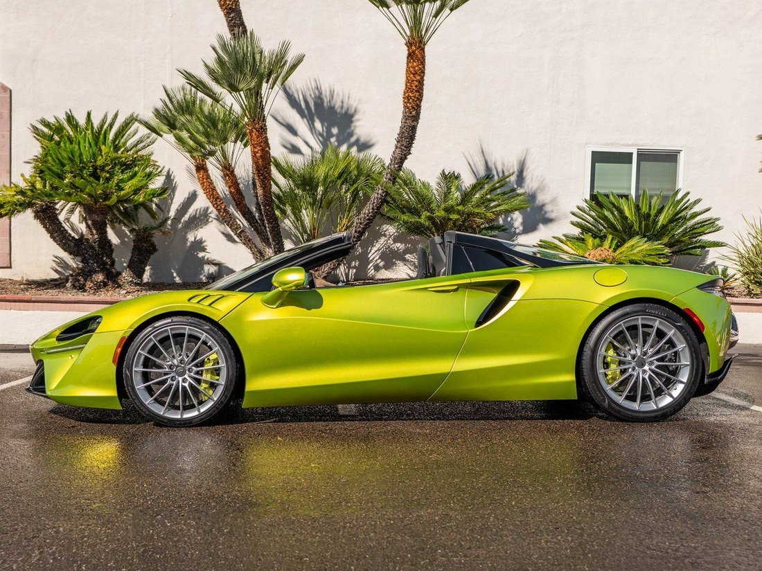 Cabriolet in La Jolla, CA, United States 3 - 16568991