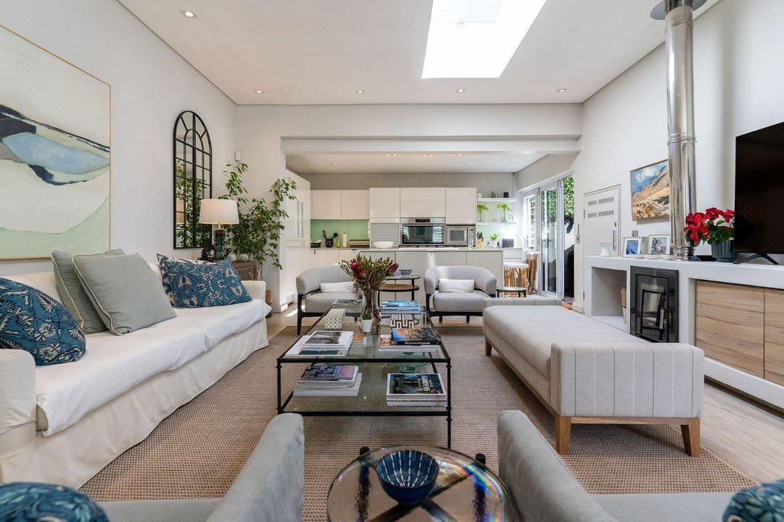Townhouse in City Centre, Cape Town, South Africa 1 - 17286936