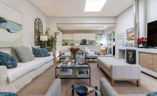 Townhouse in City Centre, Cape Town, South Africa 1