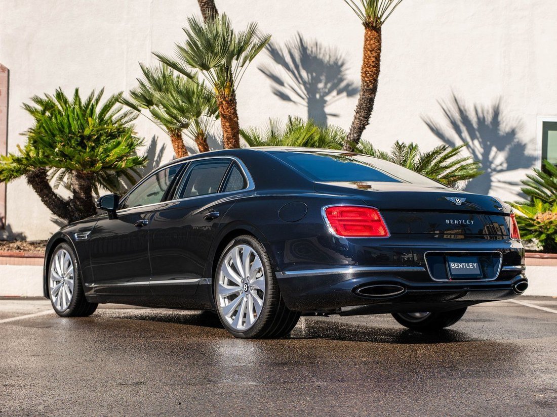 2026 Bentley Flying Spur in La Jolla, CA, United States 3 - 16677735