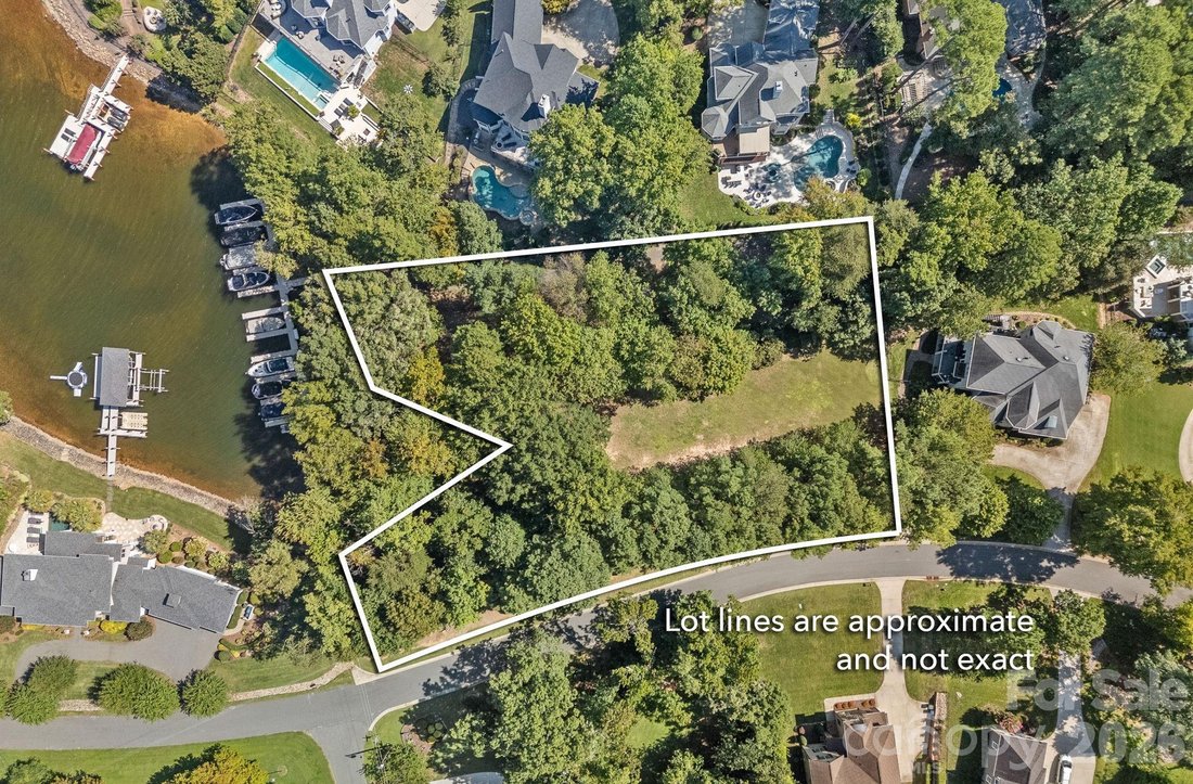 Land in Cornelius, North Carolina, United States 2 - 16169189
