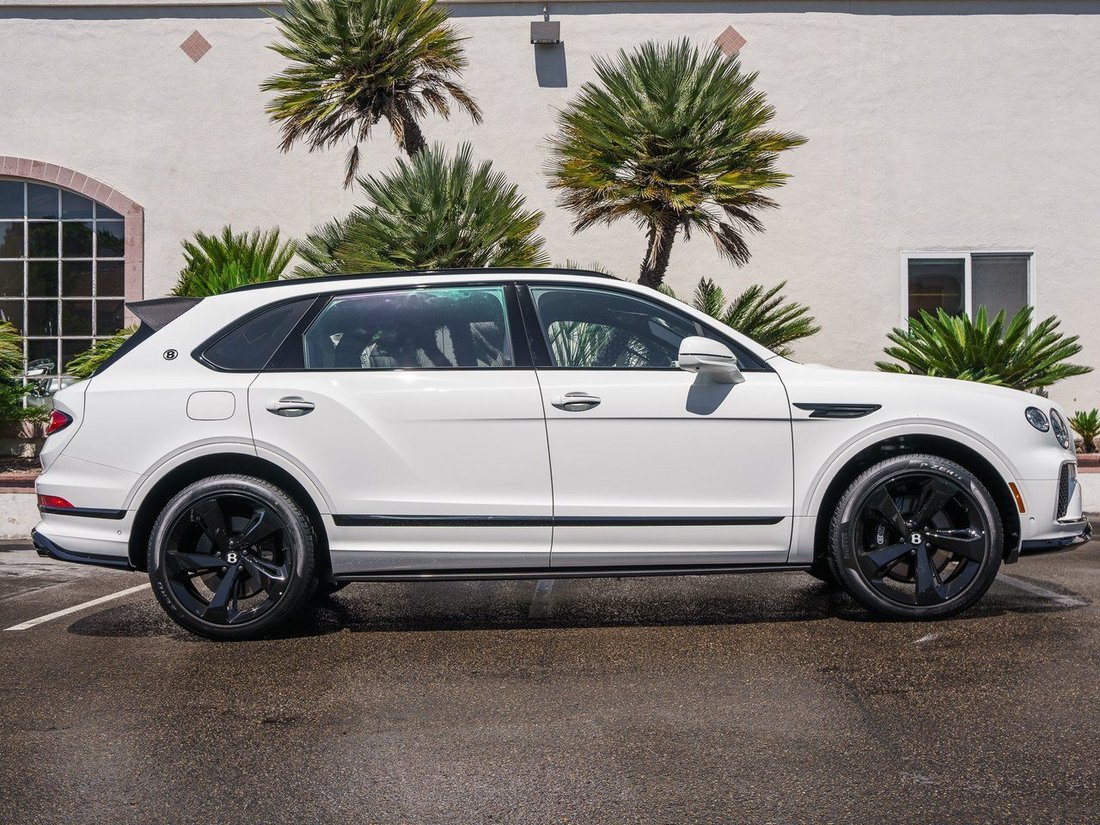 Suv in La Jolla, CA, United States 5 - 16890831