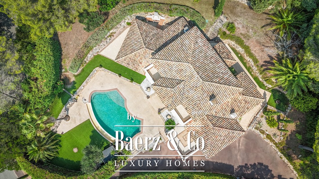 Villa in Centre ville, Saint-Raphaël, France 4 - 17286981