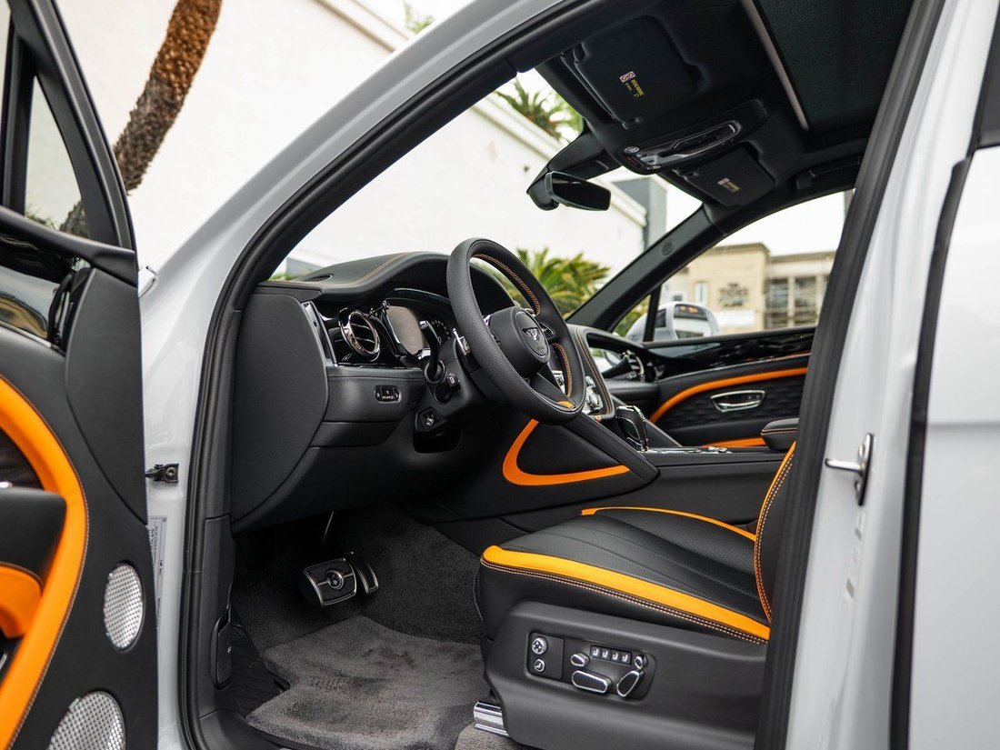 2026 Bentley Bentayga Speed in La Jolla, CA, United States 2 - 16869268